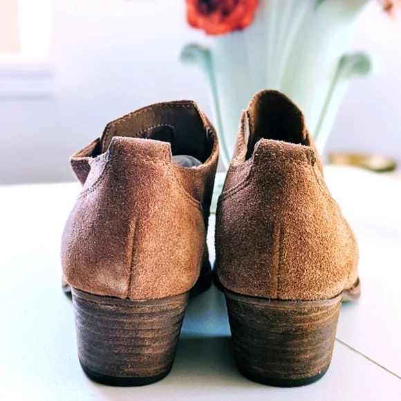 Dolce Vita Suede Shoes - Picture 2 of 7